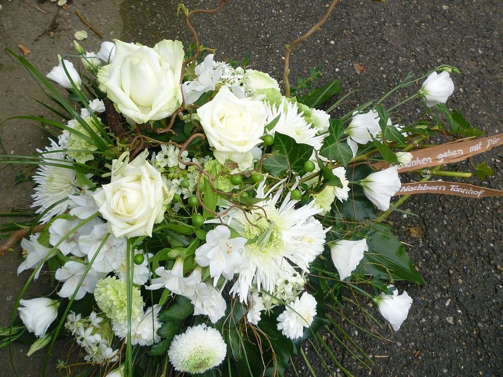 Trauerschmuck - Klara's Bluemehüsli - Sempach Station