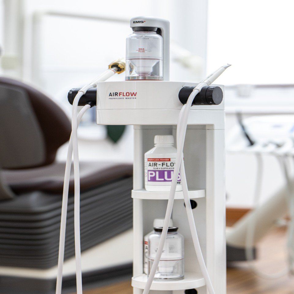 Patientin beim Zahnarzt