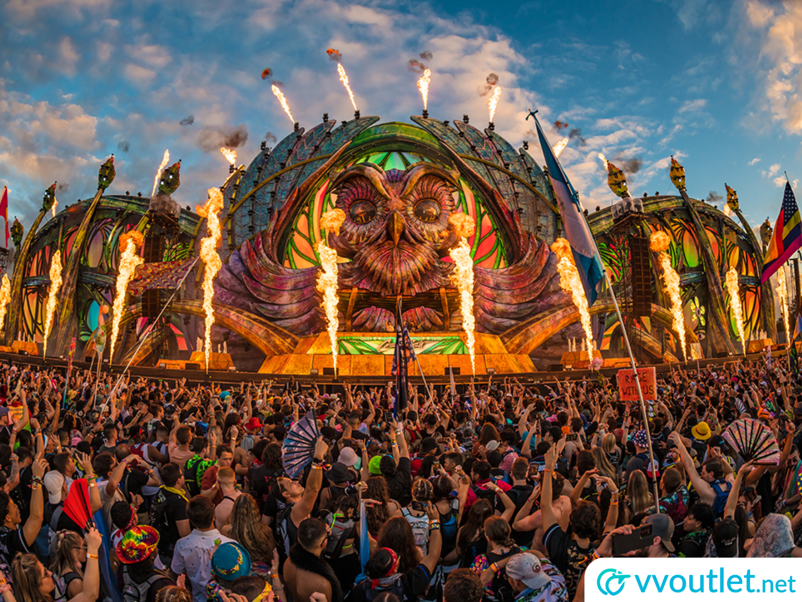 EDC Orlando 2024, Electric Daisy Carnival accommodation, places to stay near Tinker Field