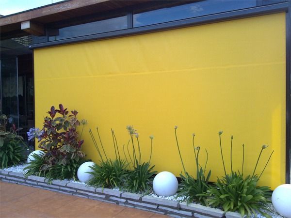 Una gran pantalla exterior 