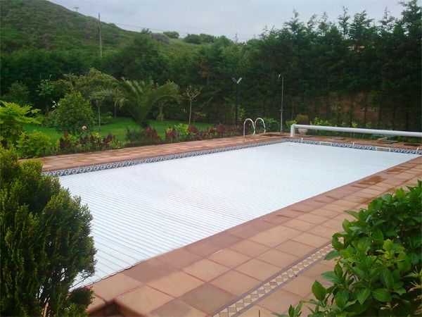 Una piscina rectangular 