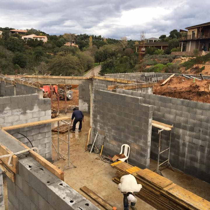 Construction maison murs Porto-Vecchio