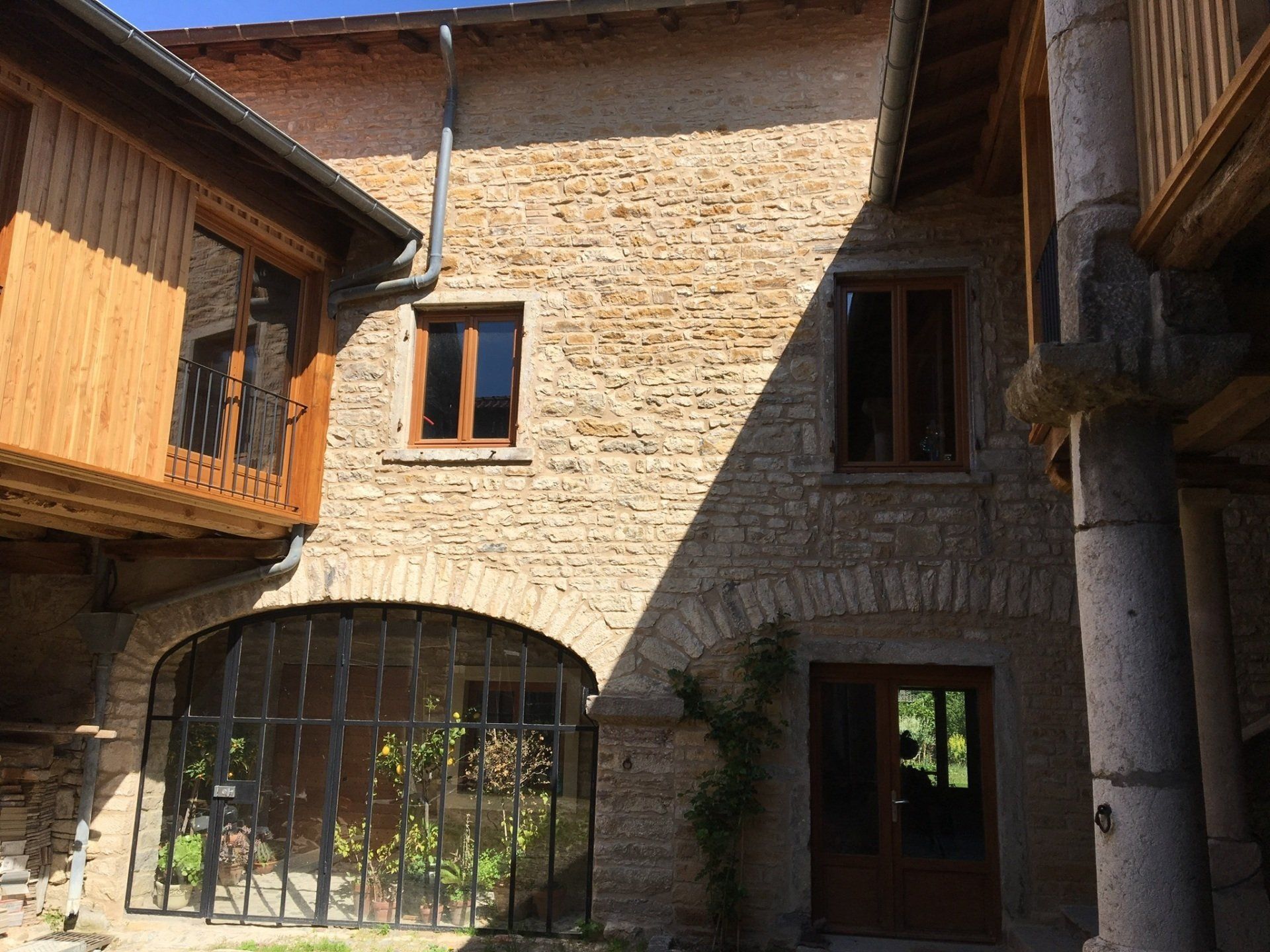 Maçonnerie, pierres apparentes