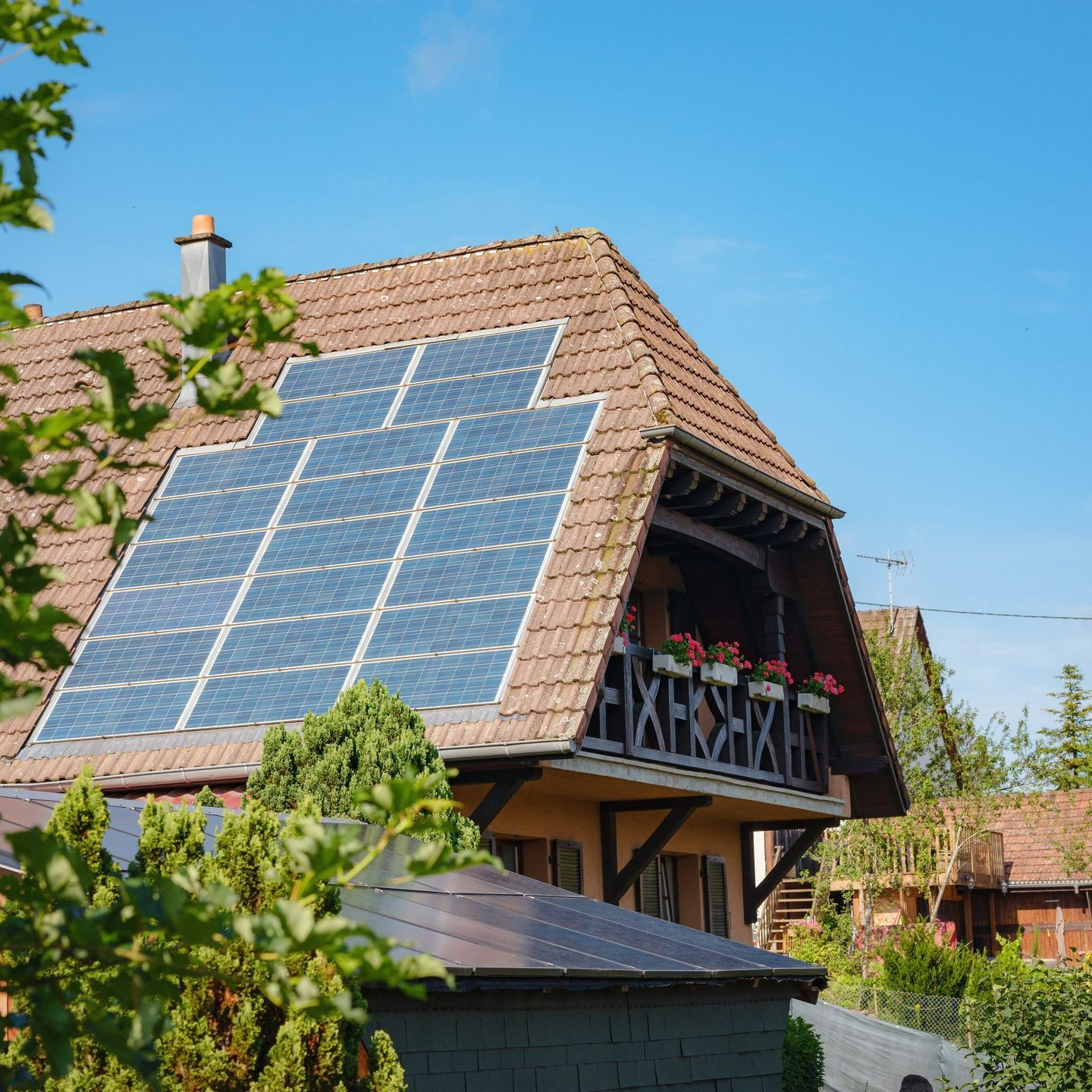 Panneaux photovoltaïques sur une toiture