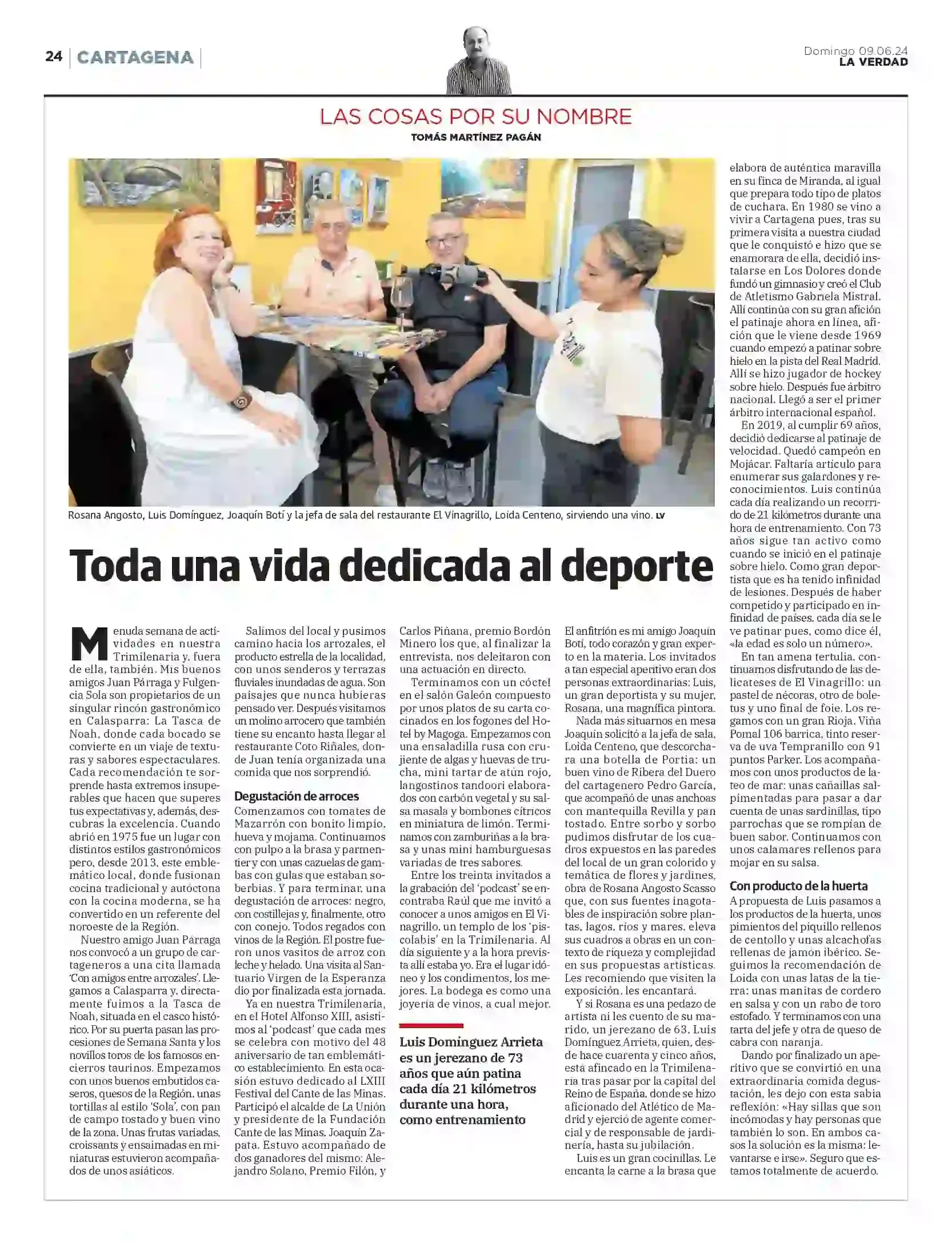 Newspaper article with a group photo and headline “Toda una vida dedicada al deporte”