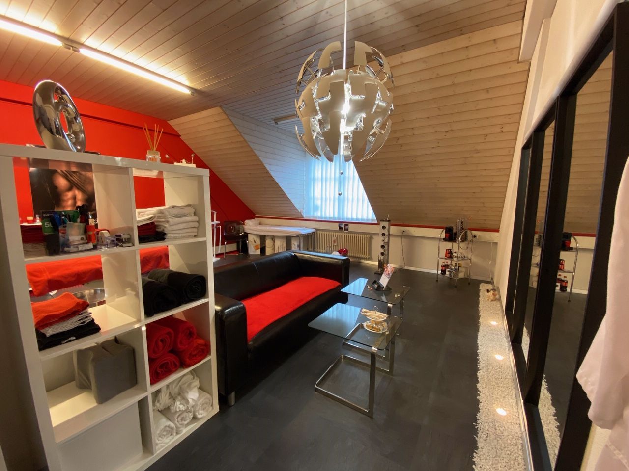 Laser-Behandlung | Dauerhafte Haarentfernung |HairFreeSladi | Wohlen