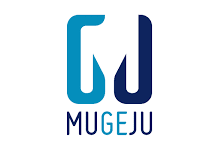 Un logotipo azul y blanco para una empresa llamada mugeju.