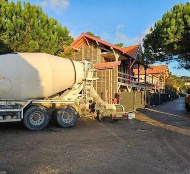 Livraison du ciment pour la chape