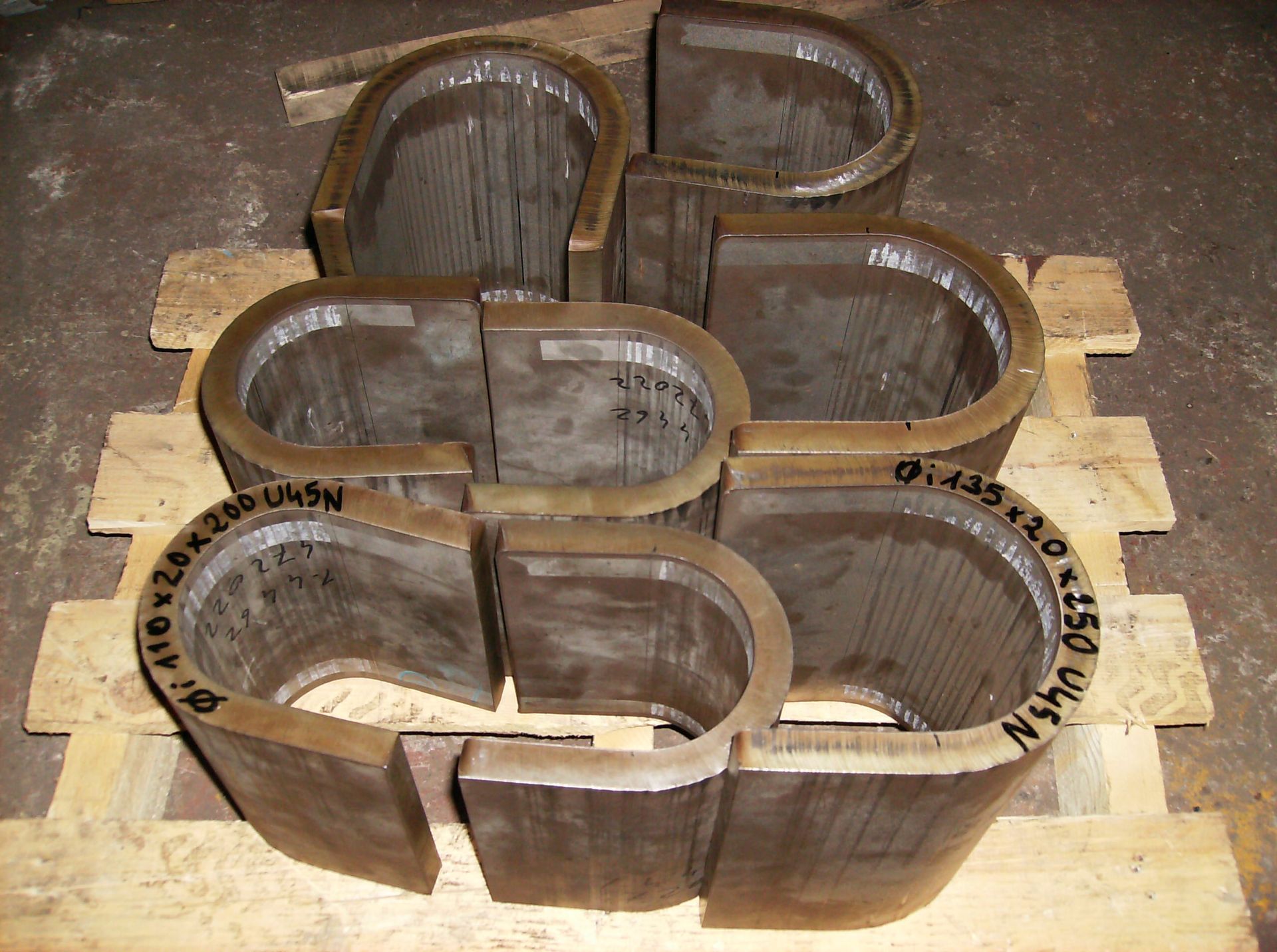 formage de plusieurs pièces de métal