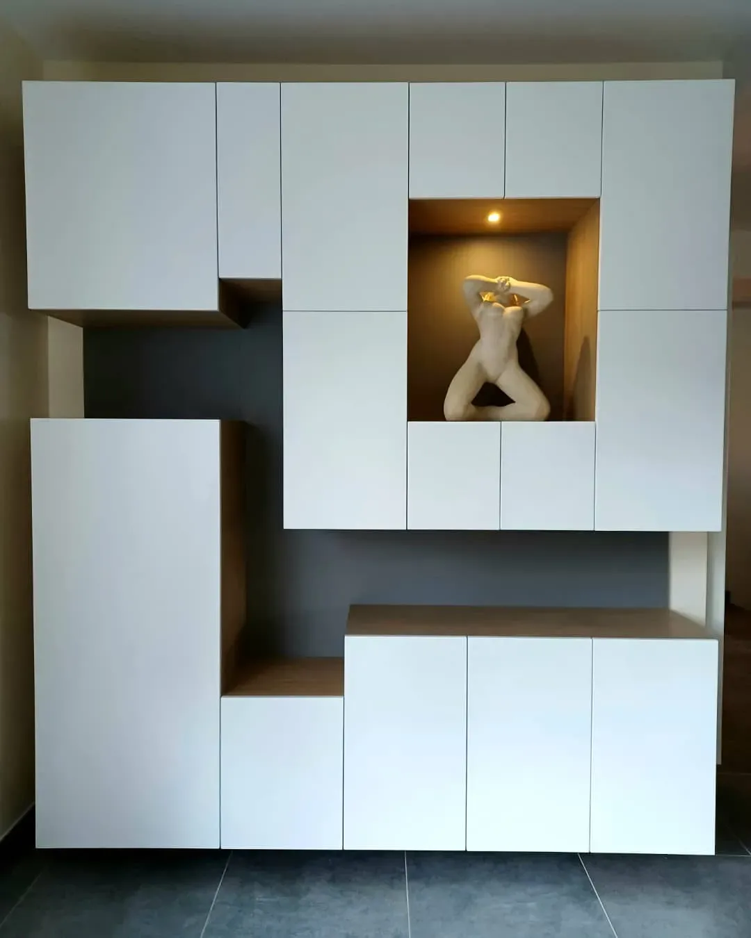 Buffet suspendu sur mesure