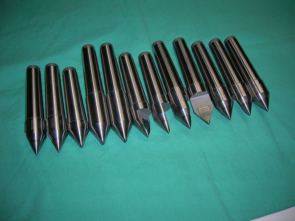 Werkzeuge Werner Bucher HM Werkzeuge Dipl. Masch.-Ing. ETH
