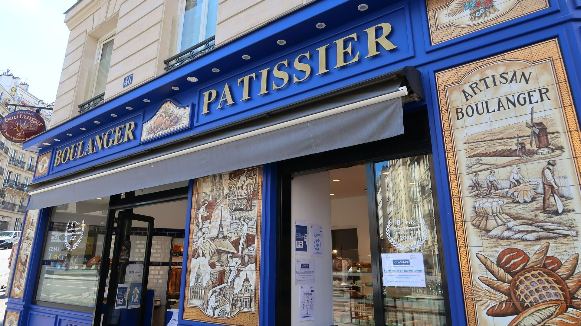 Adhésif sur façade de vitrine d’une boulangerie