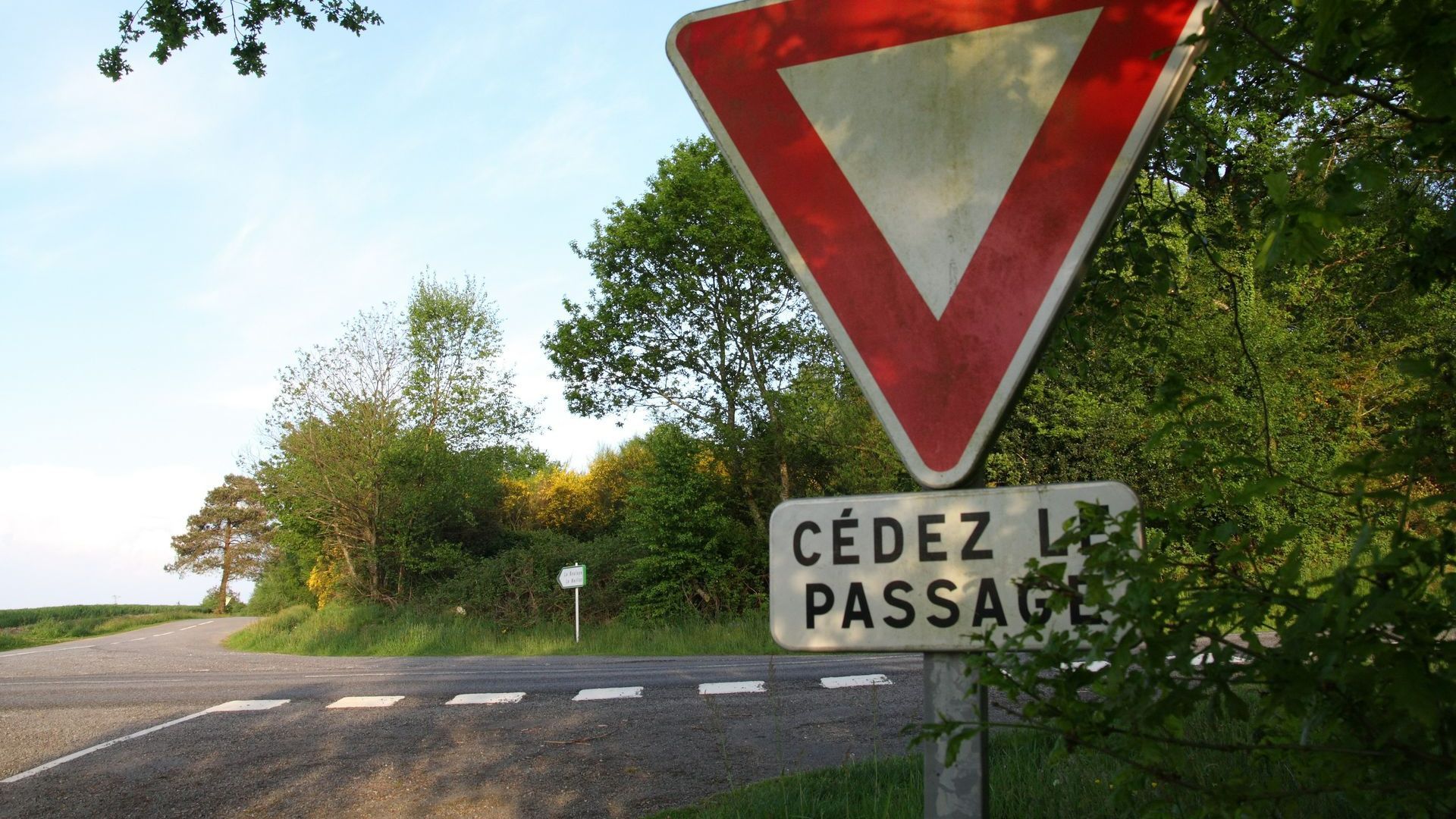 Bandes : cédez le passage