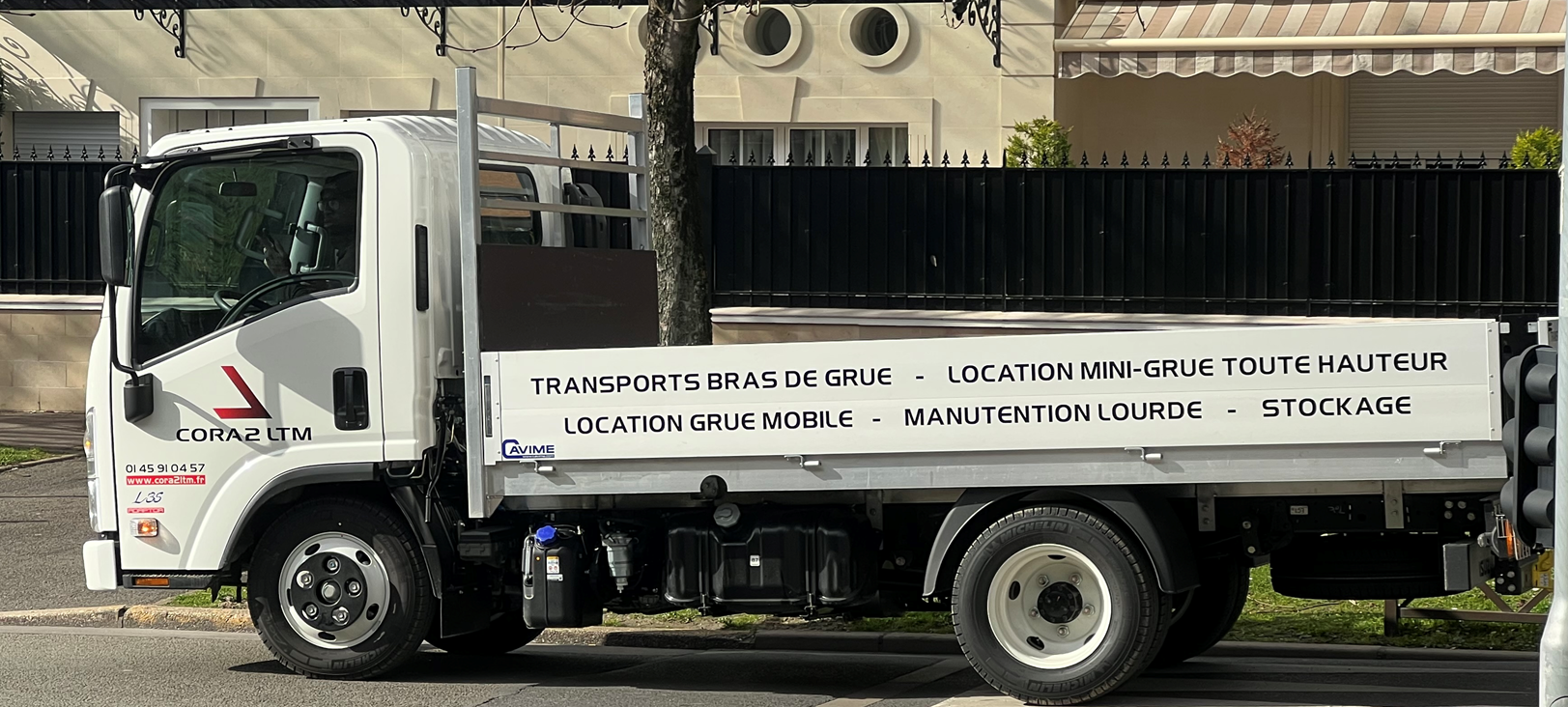 Camion avec remorque