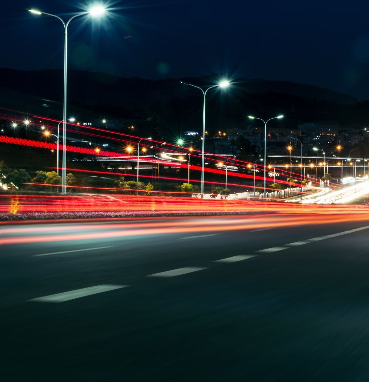 Une route la nuit