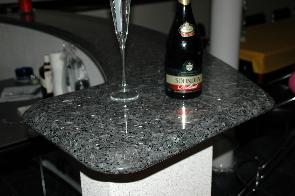 Tisch aus Naturstein 4