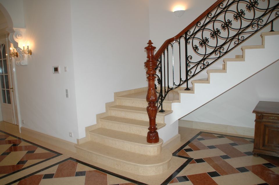 Treppe aus Naturstein 6