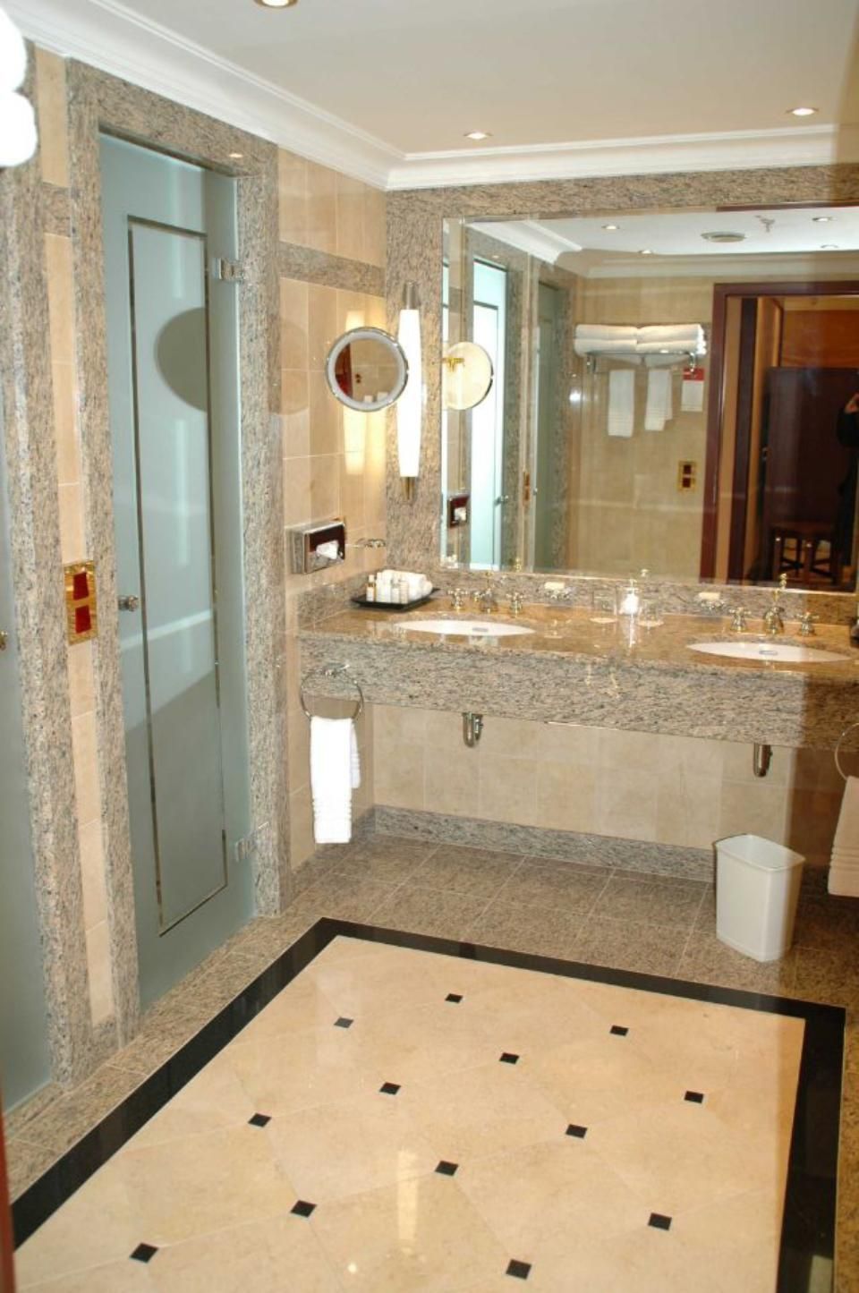 Bad aus Naturstein 12