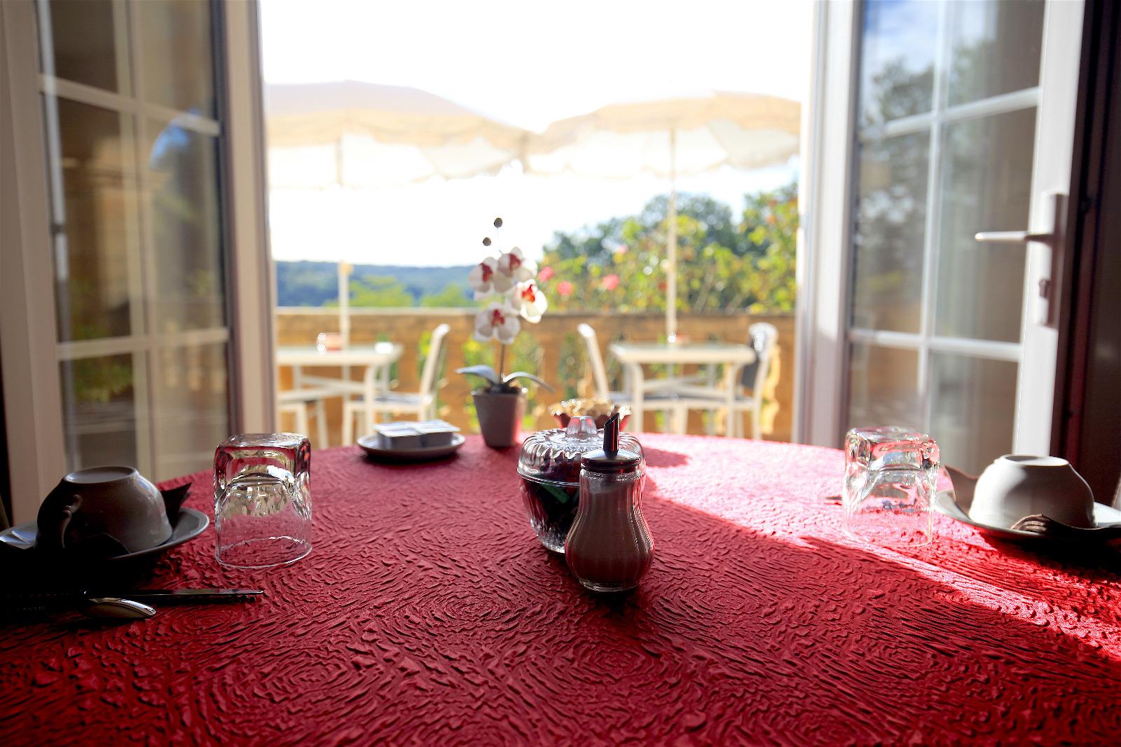 Vue de la salle du petit déjeuner