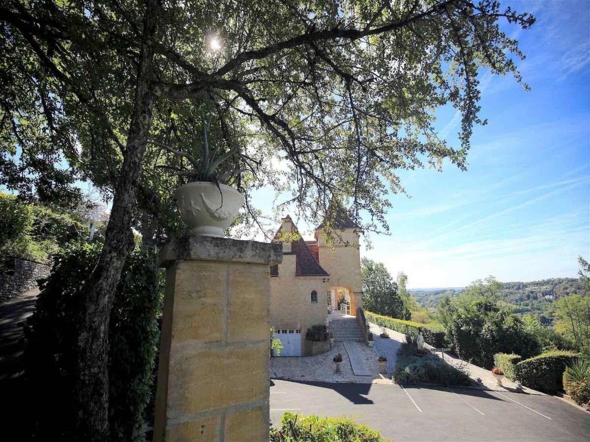 Acces parking privé et gratuit