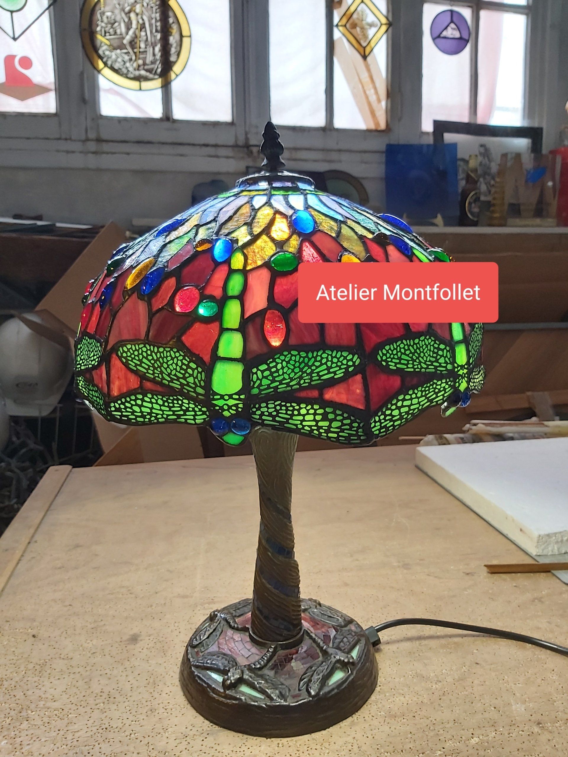 Lampe Tiffany Atelier Montfollet restauration Grenoble Besançon