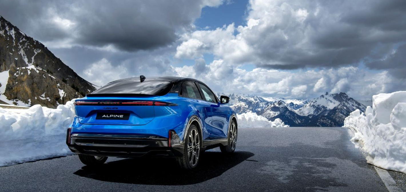 Alpine dévoile le nouveau Fastback SUV A390 100% électrique.