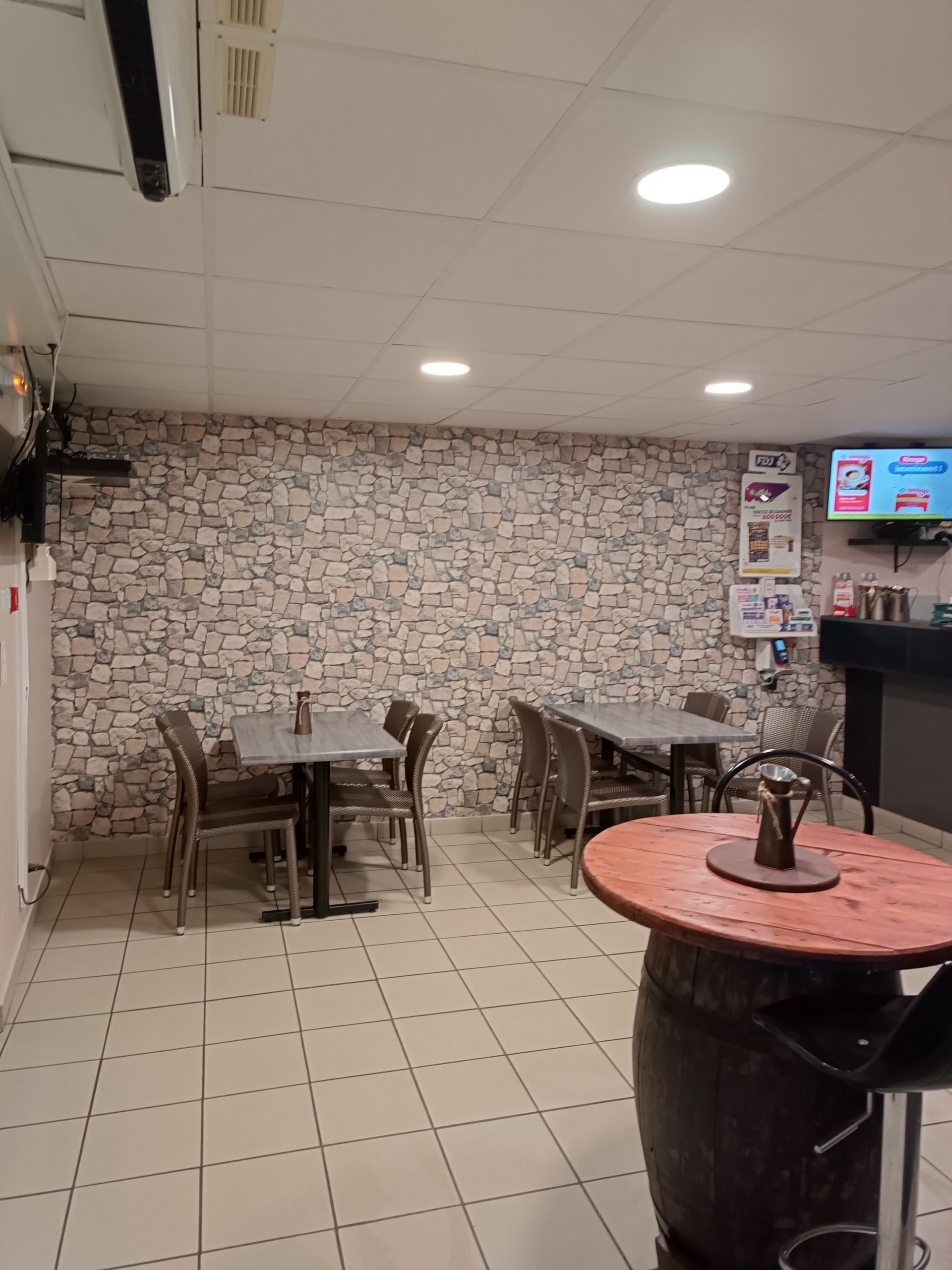 Une salle de restauration