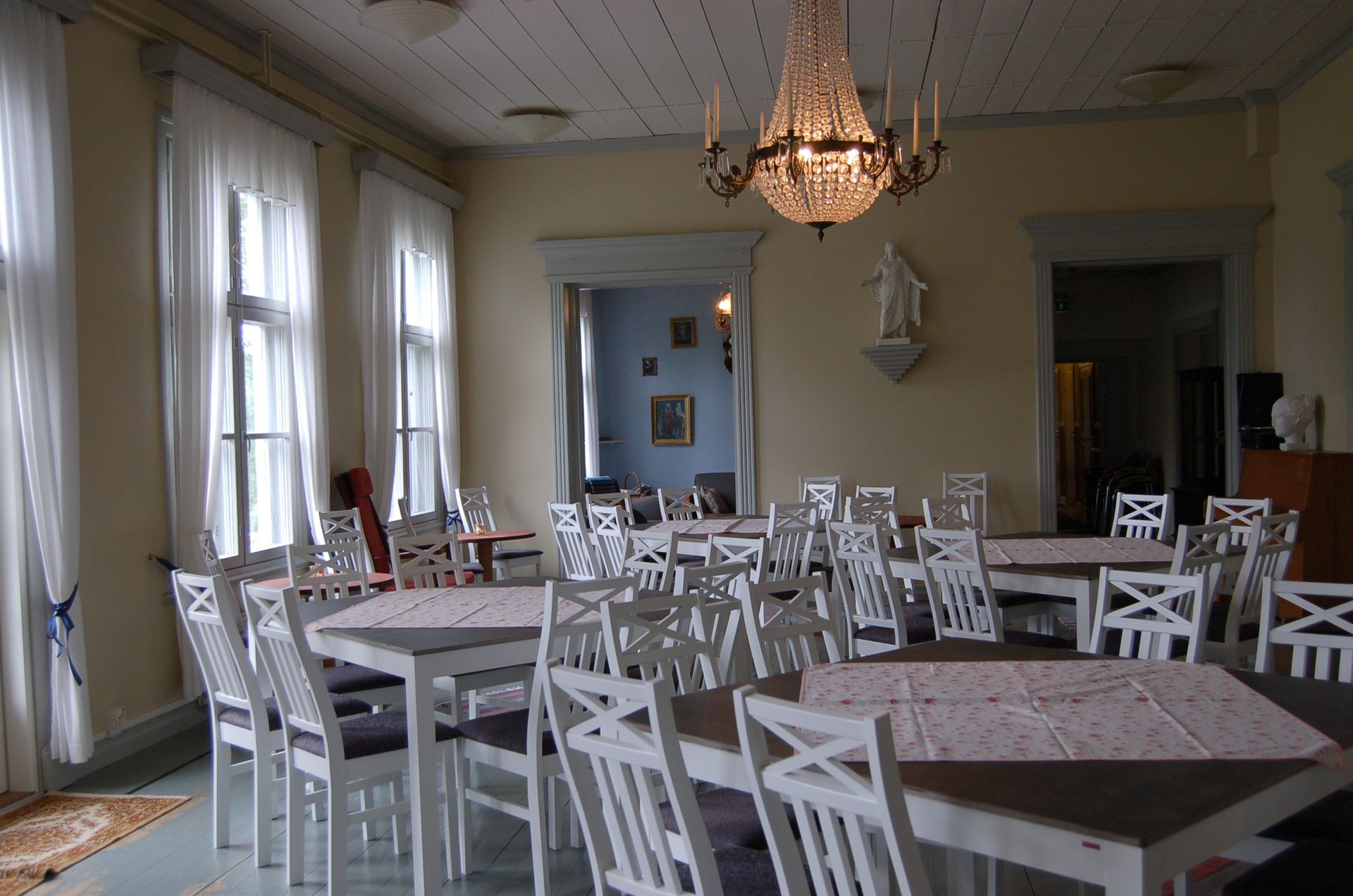 Tuusjärven Lintukoto Oy