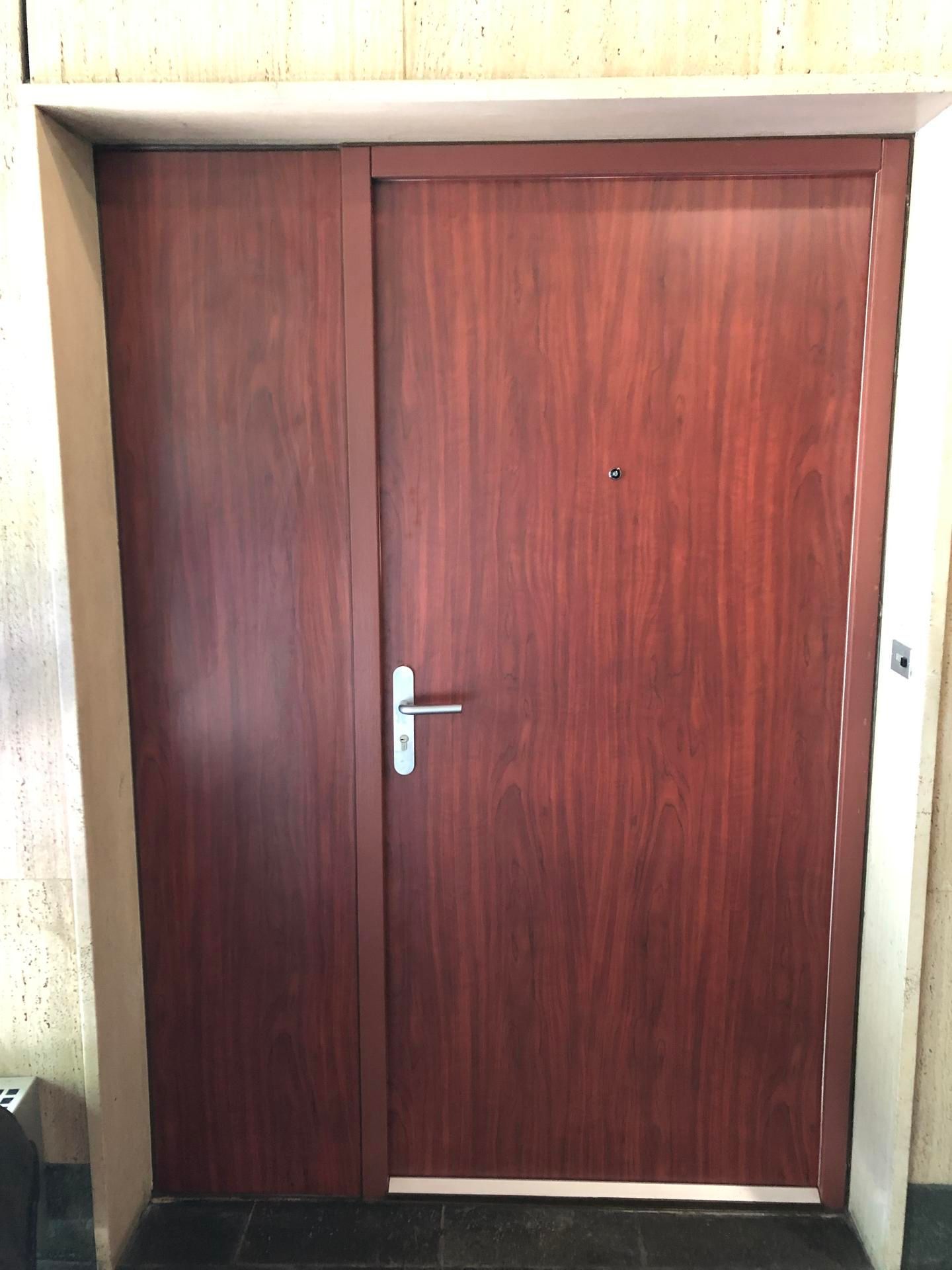 Porte blindée effet bois