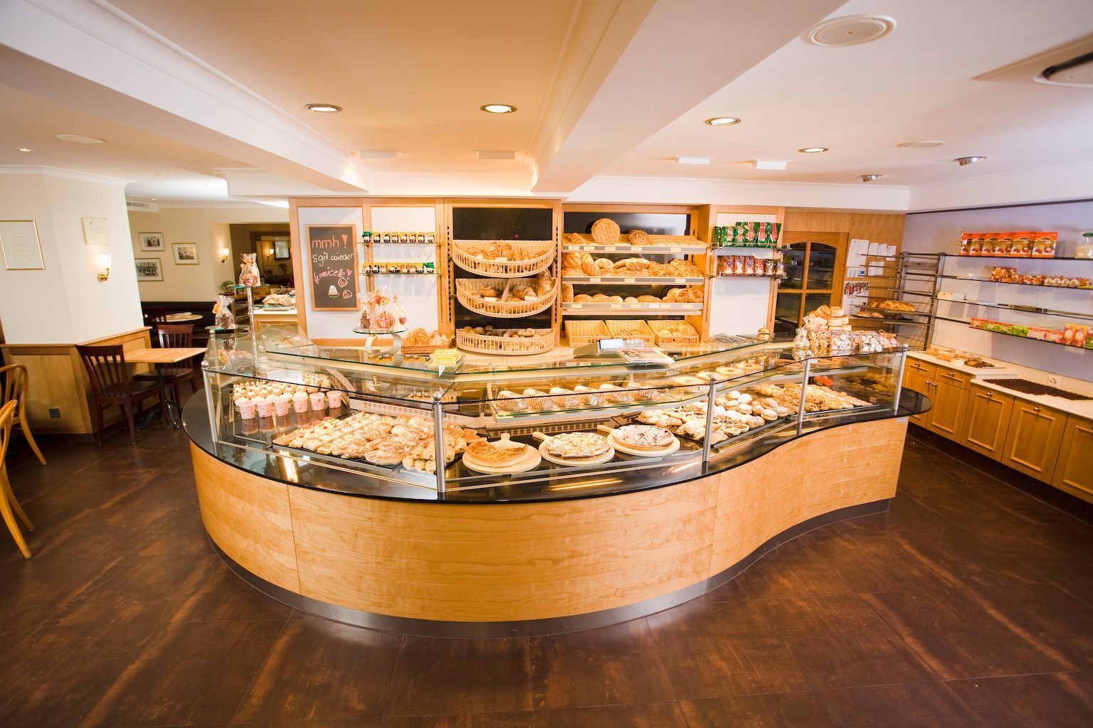 Laden - Kern Konditorei-Café GmbH - Laufen