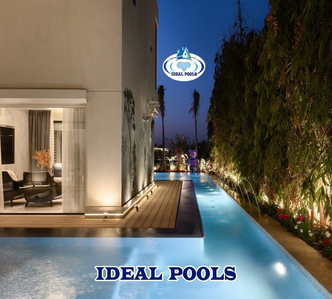 Overflow swimming pool 