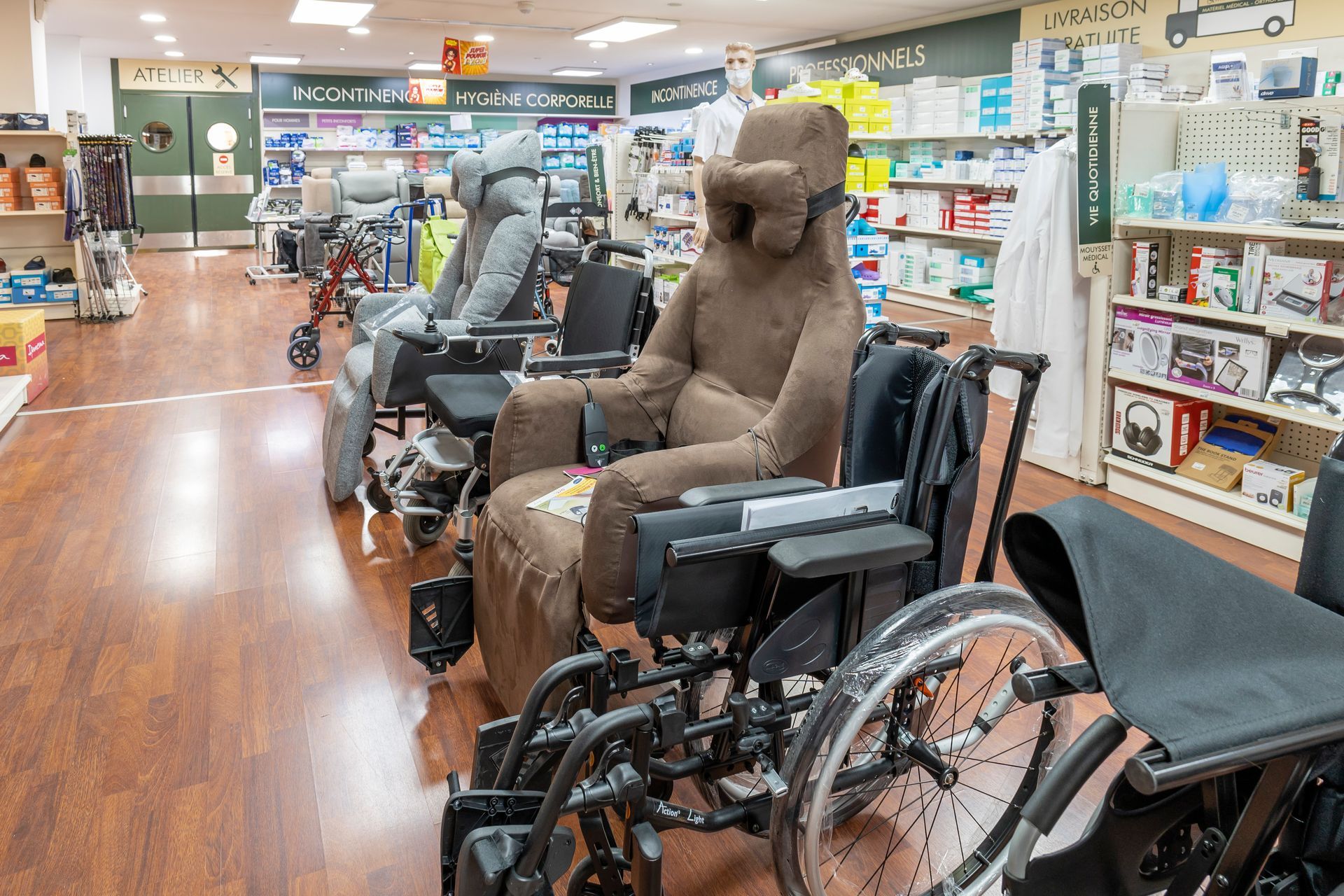 Fauteuils roulant médicaux en rayon