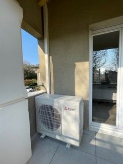 Pompe à chaleur sur balcon