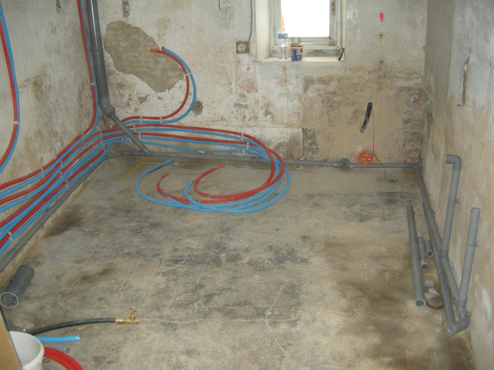 Maison en rénovation par votre plombier GIANI à La Hoguette (14)