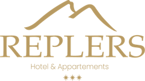 Das beige Logo von Replers Hotel & Appartements zeigt eine Bergsilhouette über dem Namen und drei Sterne darunter.