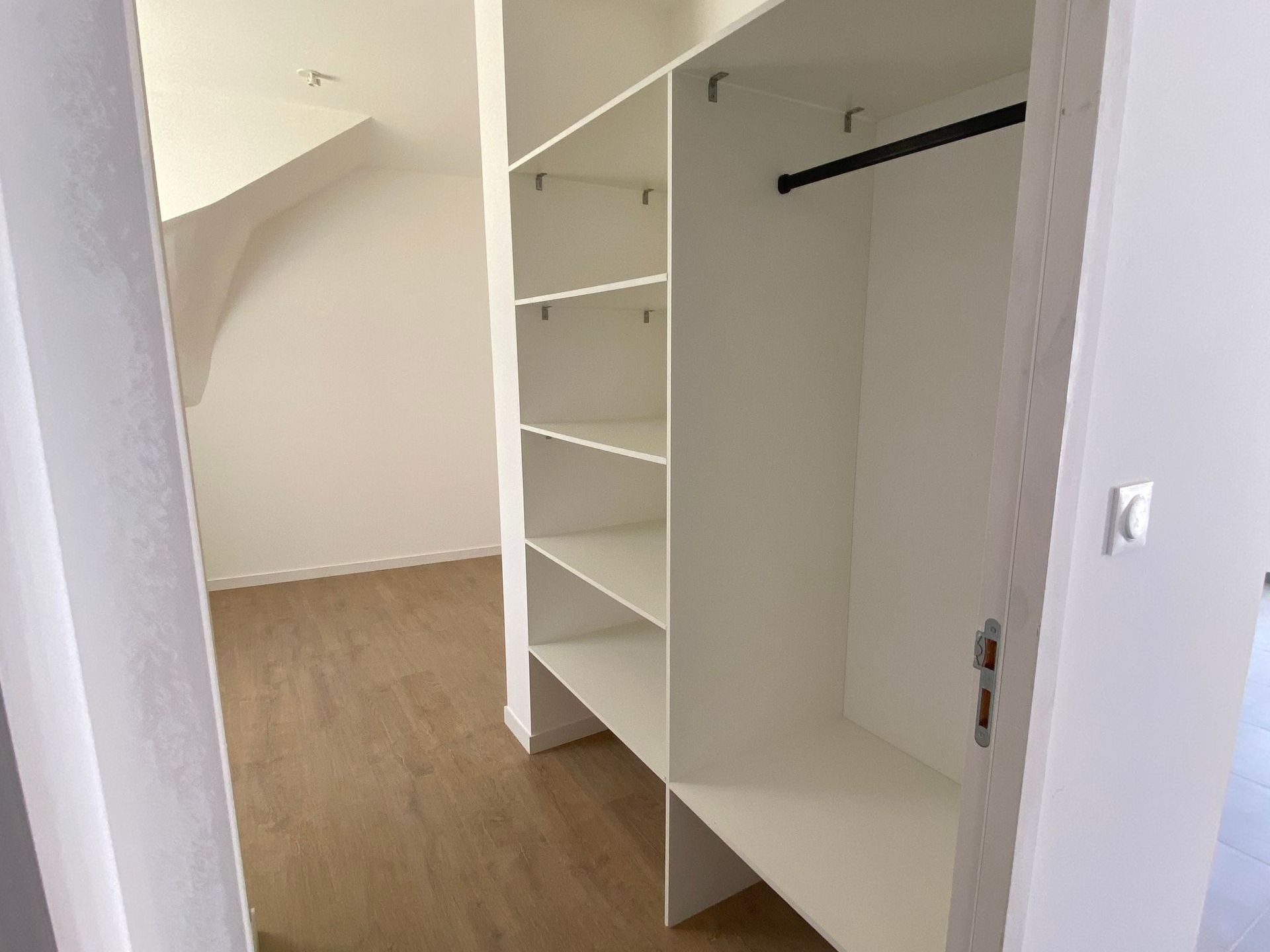 Armoire vide