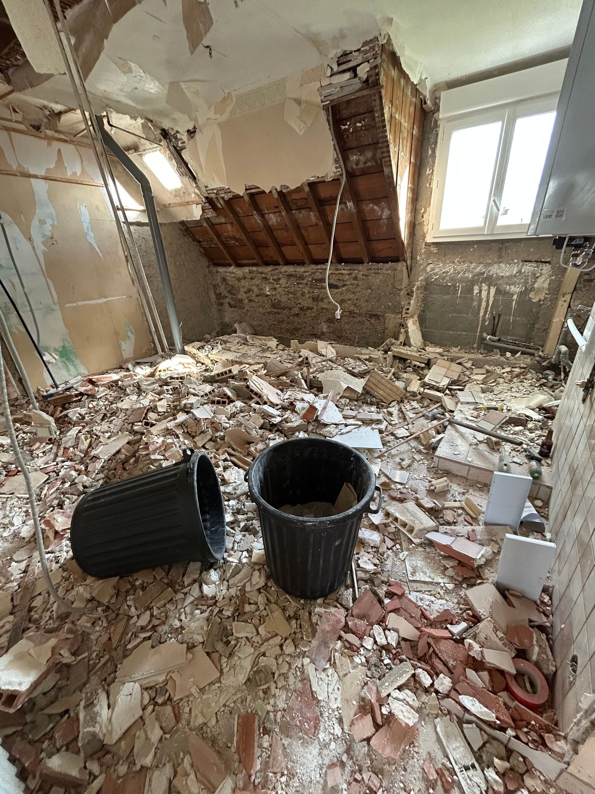 Bureau aménagé après travaux