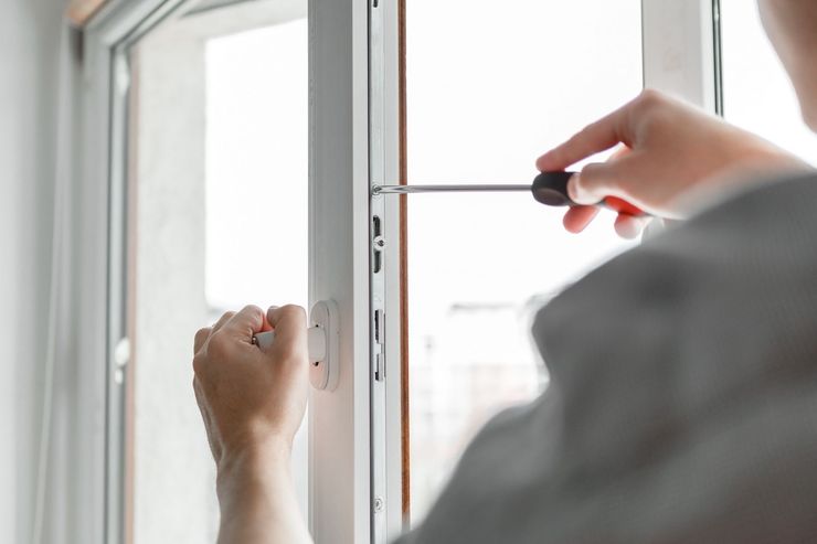 Installation de fenêtres par un professionnel