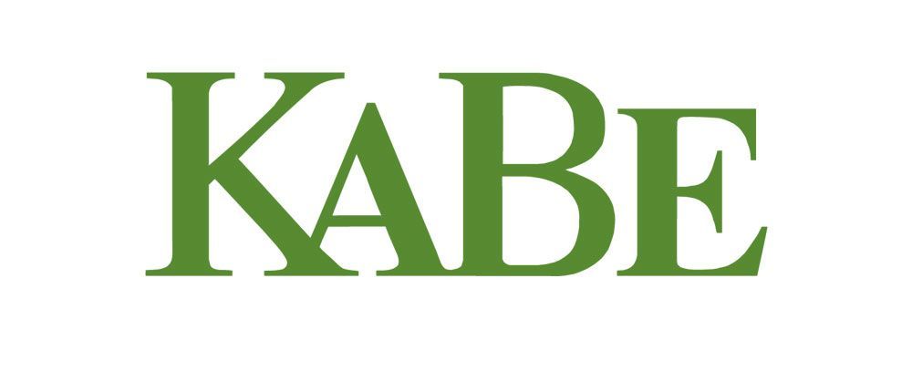 Das Wort „Kabe“ steht in grünen Buchstaben auf weißem Hintergrund.