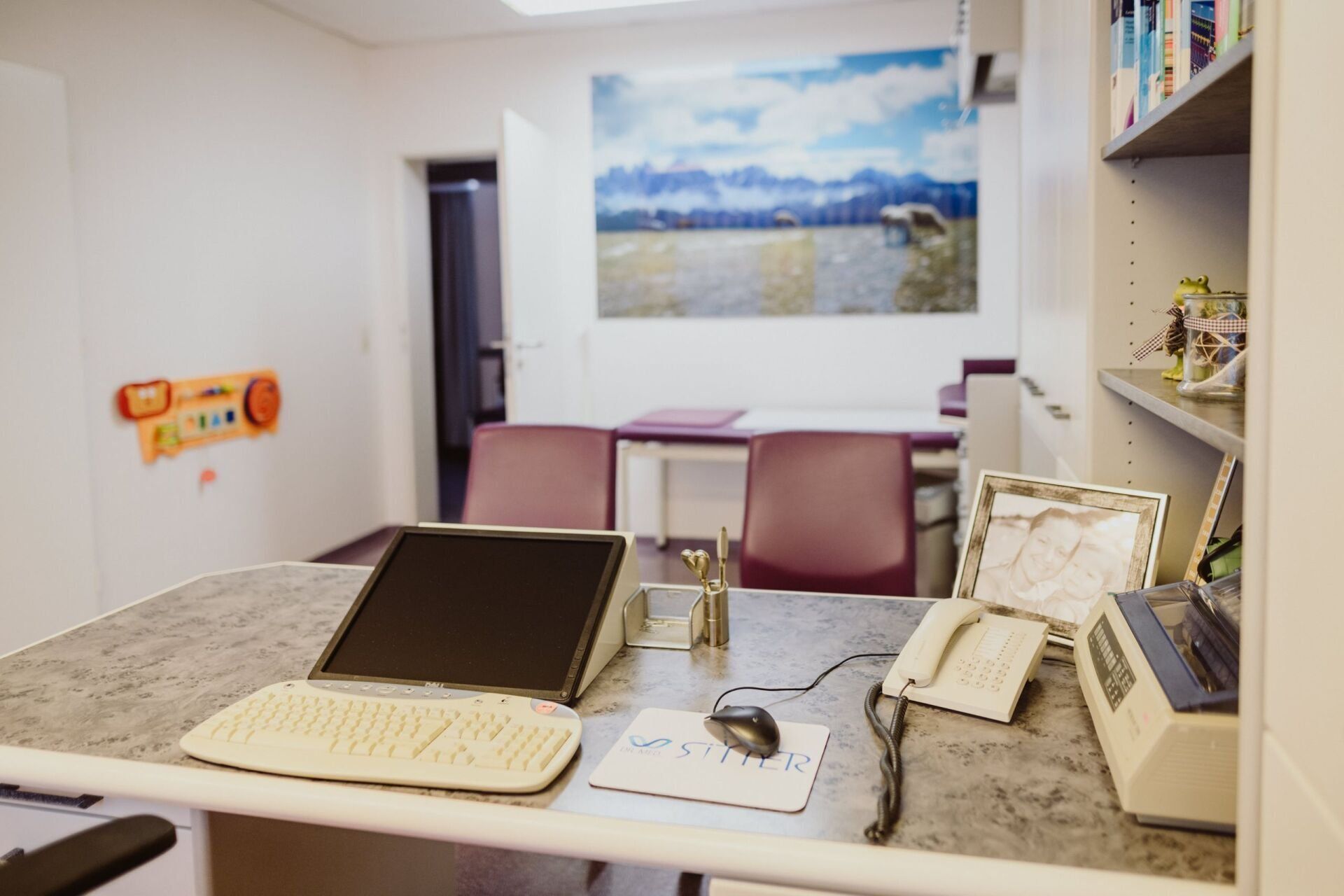 Willkommen bei der Praxis Dr. med. Sören Werner Sitter ... | Herr Sören Sitter | Liebersdorfer Str. 58 | 91572 Bechhofen | Telefon: 09822/999 | Fax: 09822/825577 | E-Mail: info@dr-sitter.deinfo@dr-sitter.de | Facharzt für Allgemeinmedizin