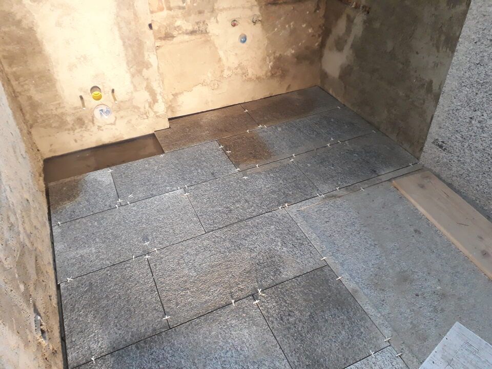 posa piastrelle in grès