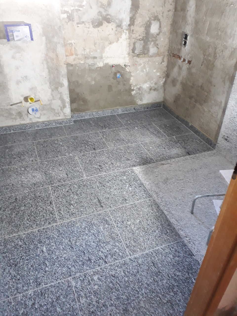 posa piastrelle bagno