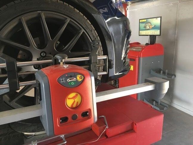 Βουλκανιζατέρ – Ελαστικά Λεωνίδας