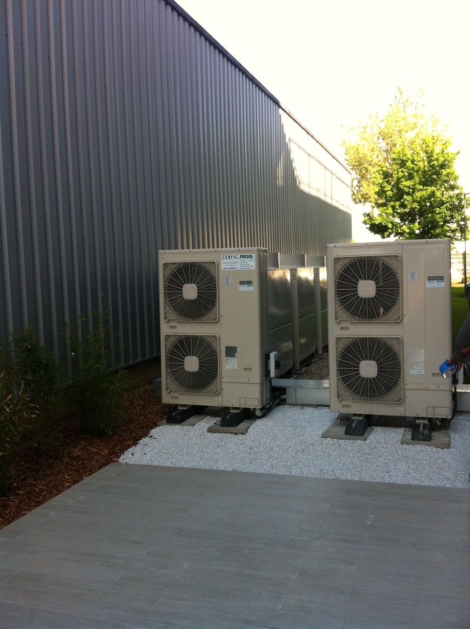 DRV de la marque HITACHI dans des bureaux à Lyon