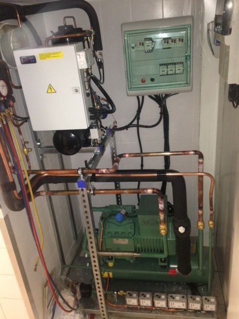 Variation de puissance sur un réservoir pour vitrines réfrigérées