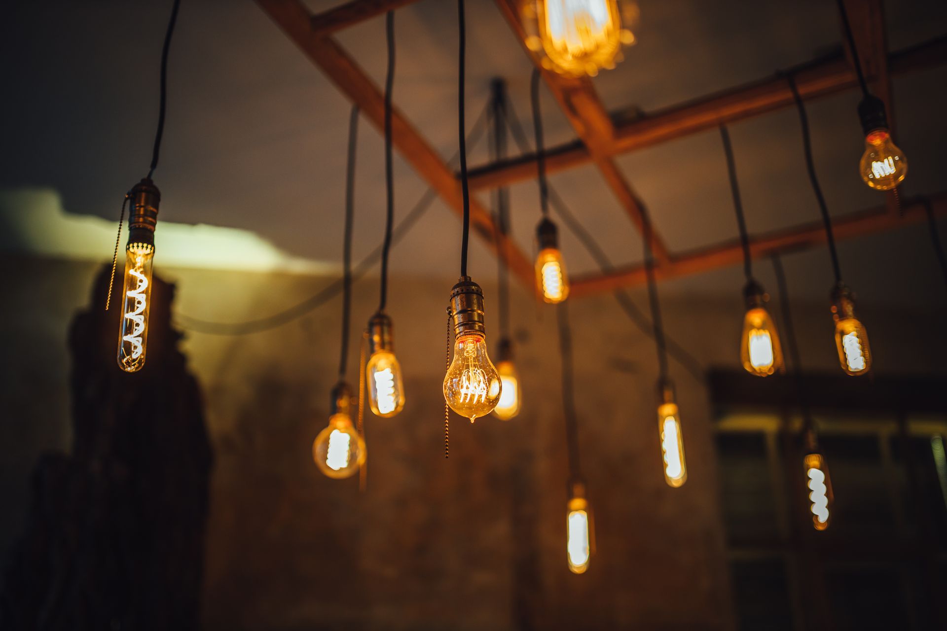 Vers la page Électricité générale.