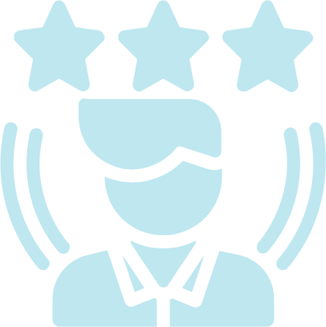 Persona con tres estrellas sobre su cabeza, con los brazos levantados.