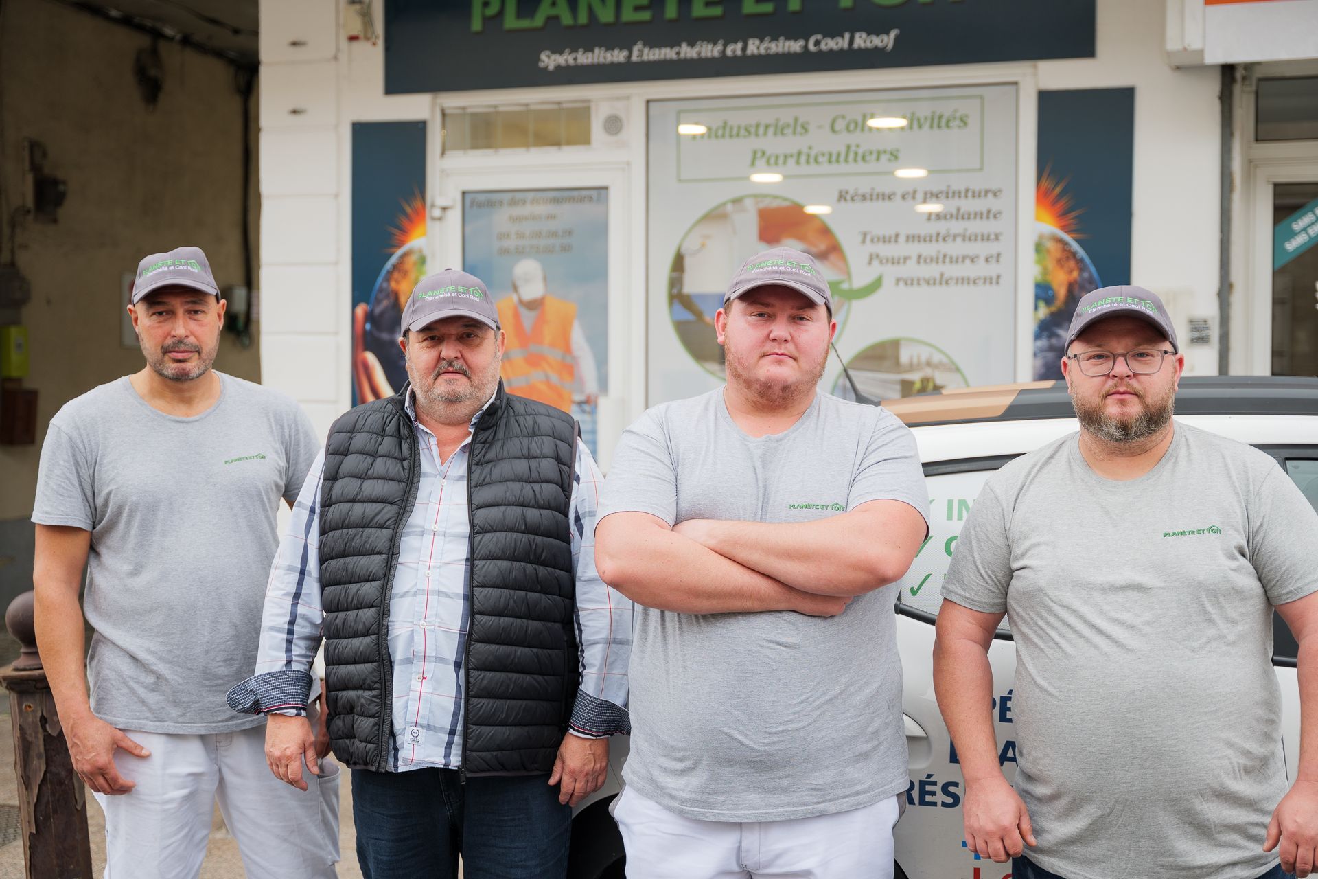 L'équipe d'artisans de Planète et Toit