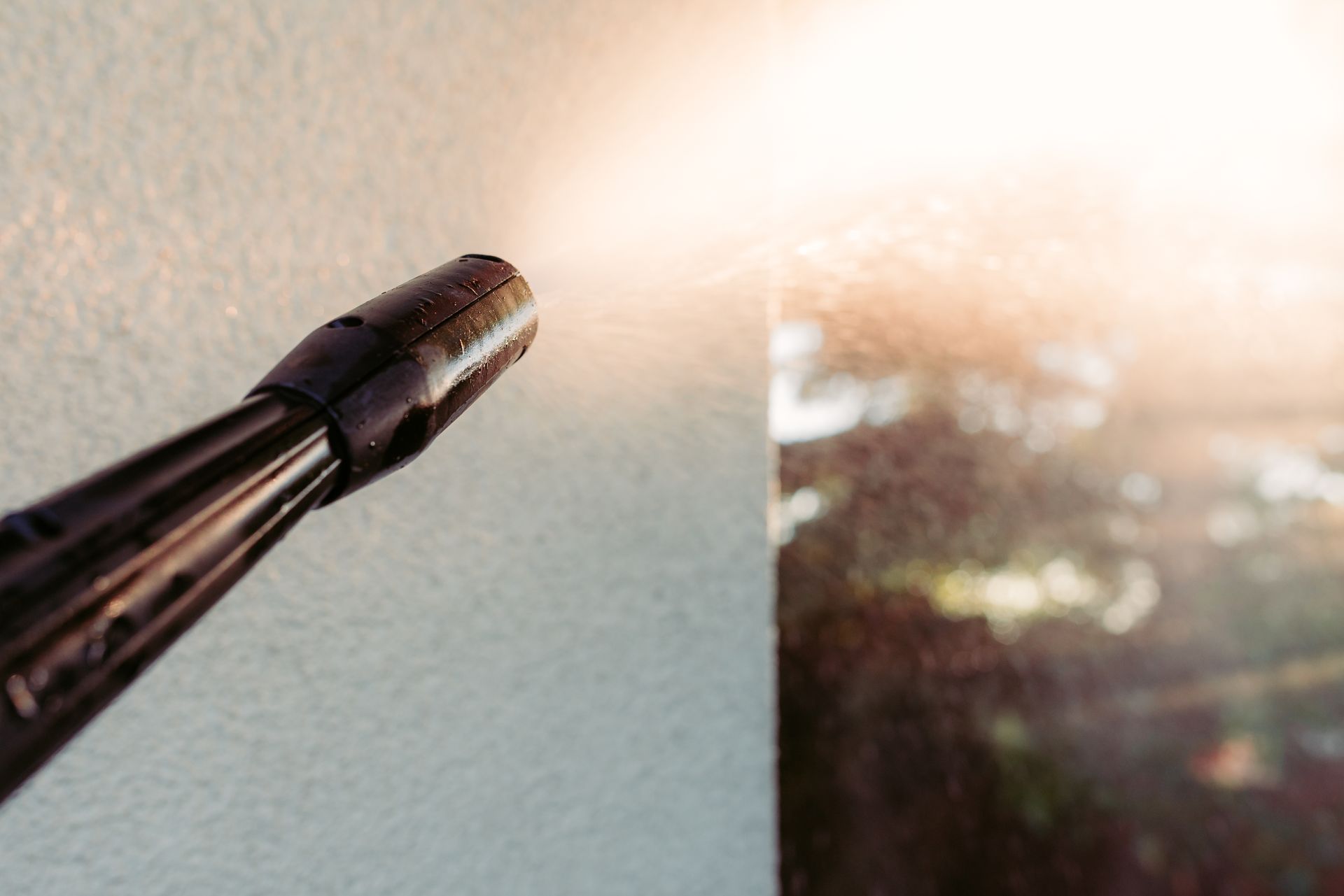 Passage du Kärcher sur une façade