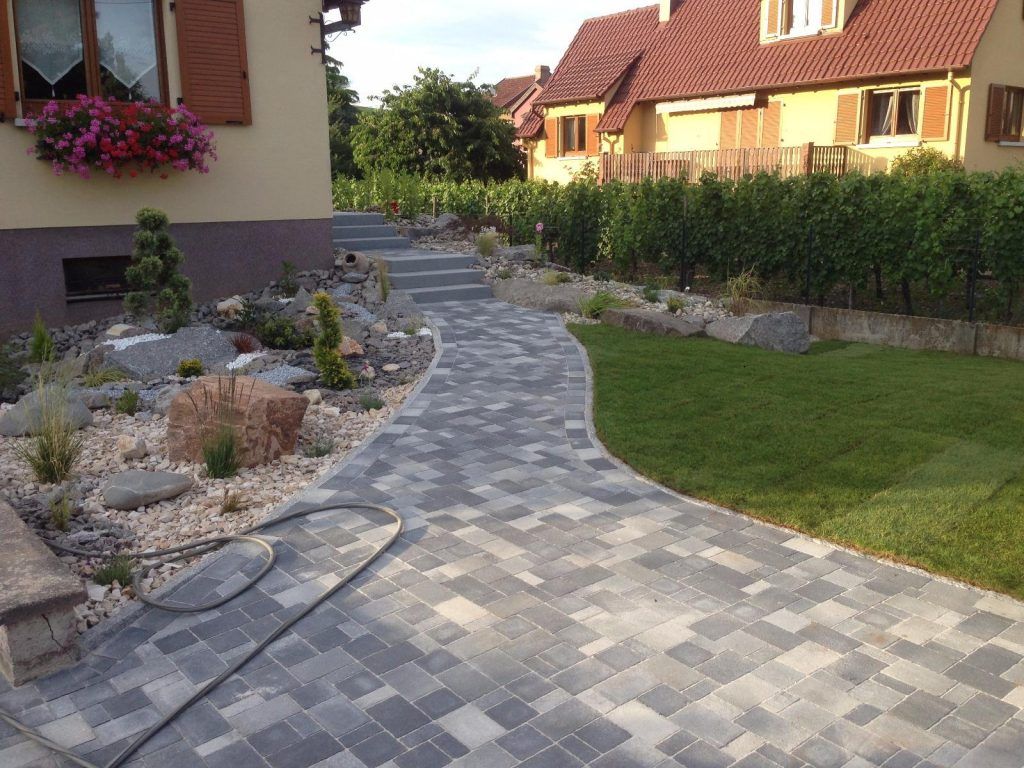 Allée pavée jardin de pavillon